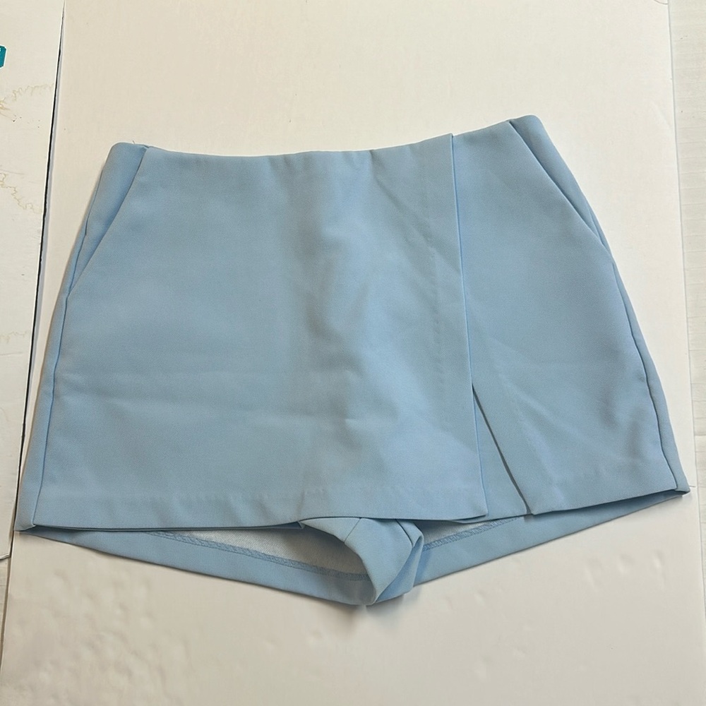 Light blue skort